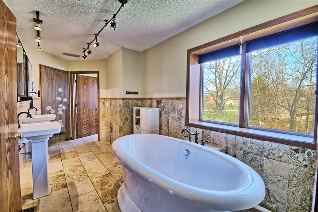 8711 Nicole Lane, Clearcreek Twp, OH 45066