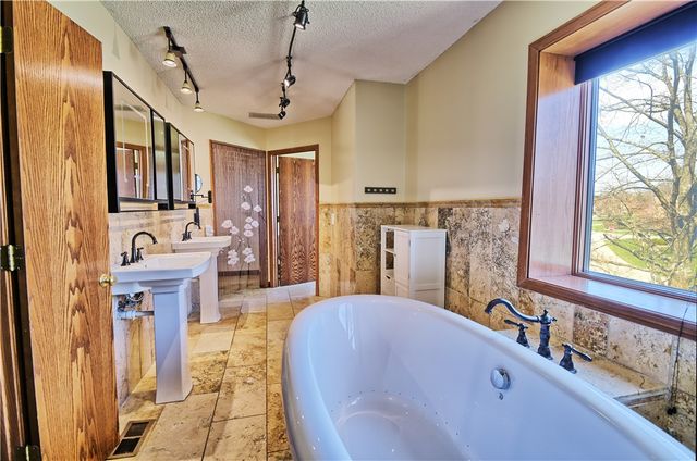 8711 Nicole Lane, Clearcreek Twp, OH 45066