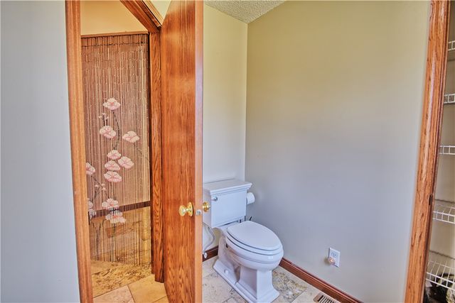 8711 Nicole Lane, Clearcreek Twp, OH 45066