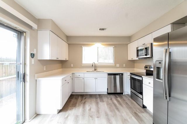 1206 Cable Way, Crosby, TX 77532