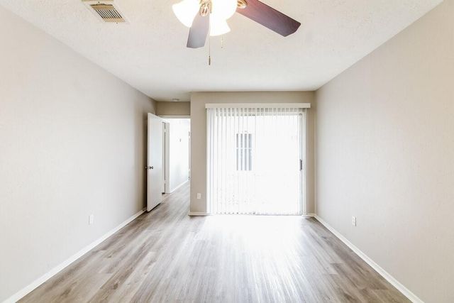 1206 Cable Way, Crosby, TX 77532