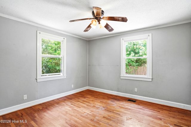 4129 Lake Avenue, Wilmington, NC 28403