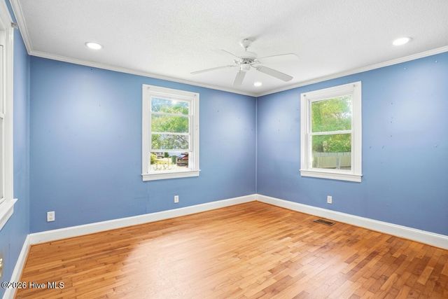 4129 Lake Avenue, Wilmington, NC 28403