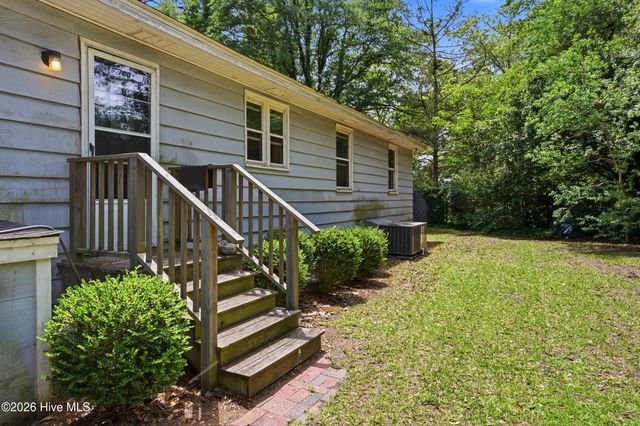 4129 Lake Avenue, Wilmington, NC 28403