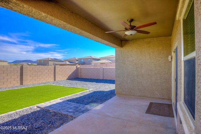 7781 S Candlepine Drive, Tucson, AZ 85757