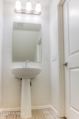 7781 S Candlepine Drive, Tucson, AZ 85757