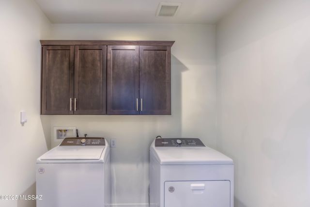 7781 S Candlepine Drive, Tucson, AZ 85757