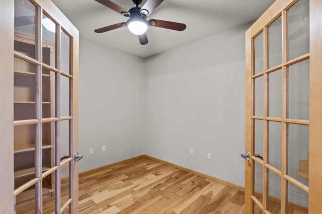 825 Berry Street 103, Saint Paul, MN 55114