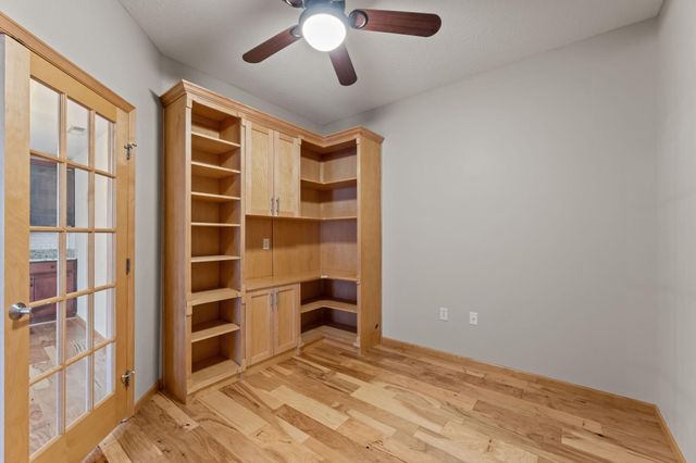 825 Berry Street 103, Saint Paul, MN 55114