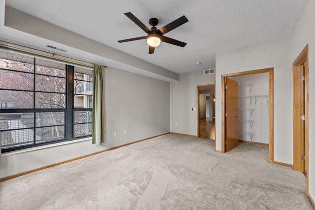 825 Berry Street 103, Saint Paul, MN 55114