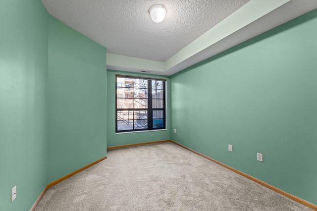 825 Berry Street 103, Saint Paul, MN 55114