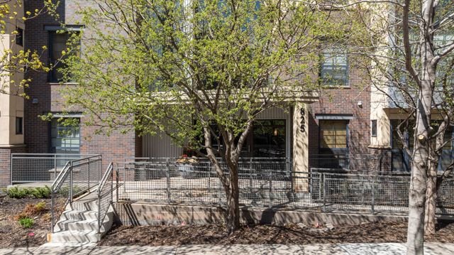 825 Berry Street 103, Saint Paul, MN 55114