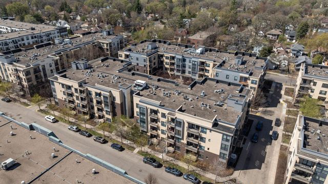 825 Berry Street 103, Saint Paul, MN 55114
