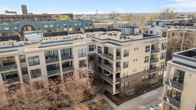 825 Berry Street 103, Saint Paul, MN 55114