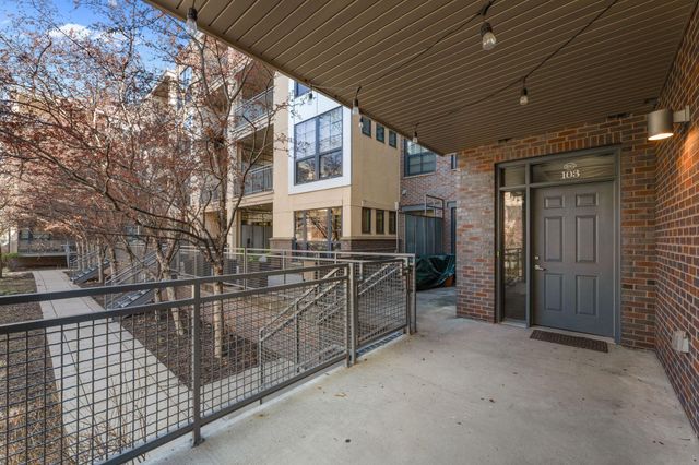 825 Berry Street 103, Saint Paul, MN 55114