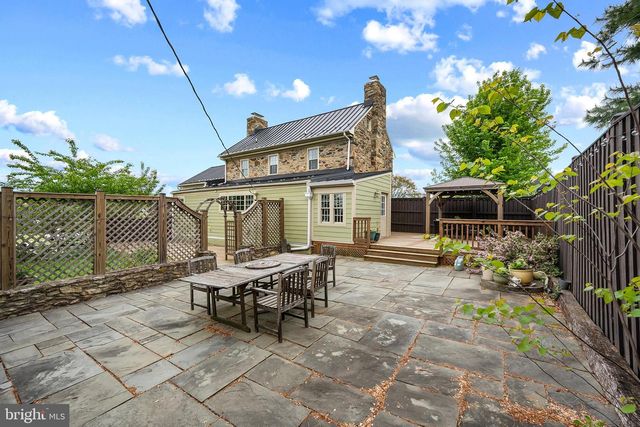 20597 AIRMONT RD, Bluemont, VA 20135