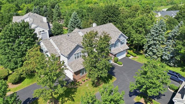24 Stonegate Lane, Streamwood, IL 60107