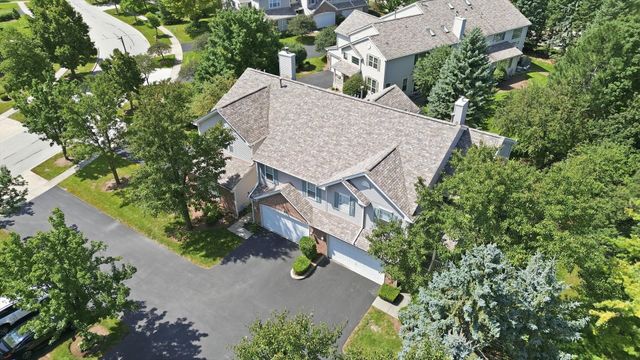 24 Stonegate Lane, Streamwood, IL 60107