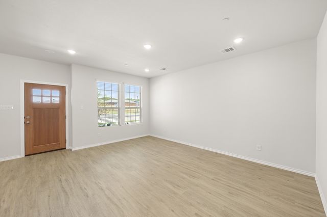 4502 Avion Drive, Sanger, TX 76266