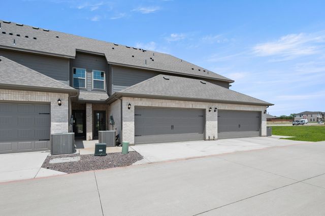 4502 Avion Drive, Sanger, TX 76266