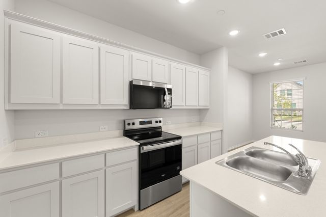 4502 Avion Drive, Sanger, TX 76266