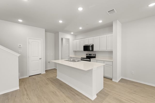 4502 Avion Drive, Sanger, TX 76266