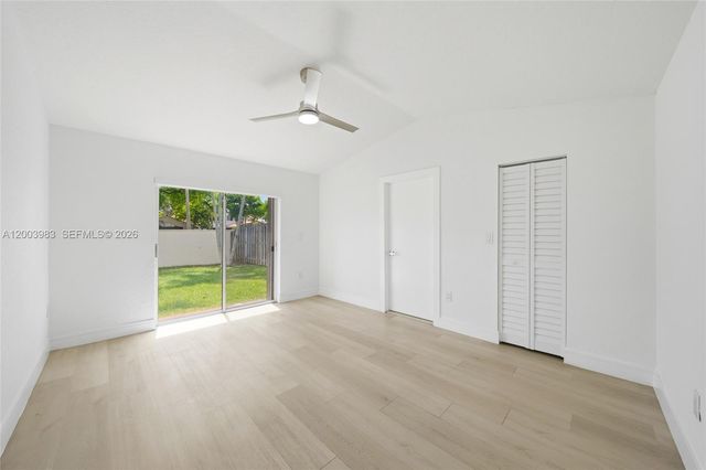 6136 NW 181st Terr Cir W, Hialeah, FL 33015