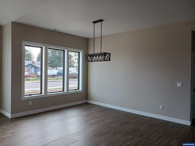 2785 Alexander Ln NE, Albany, OR 97321