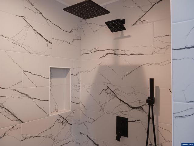 2785 Alexander Ln NE, Albany, OR 97321