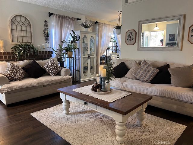 544 Turquoise, Perris, CA 92571