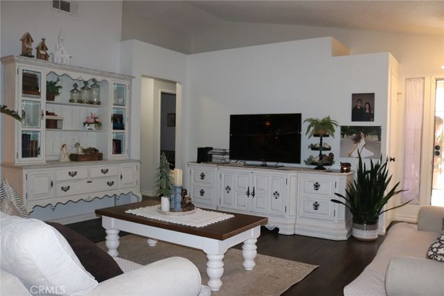 544 Turquoise, Perris, CA 92571