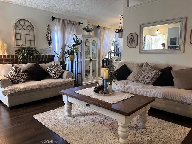 544 Turquoise, Perris, CA 92571