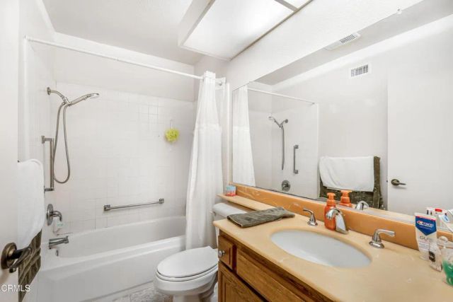 34137 Village 34, Camarillo, CA 93012