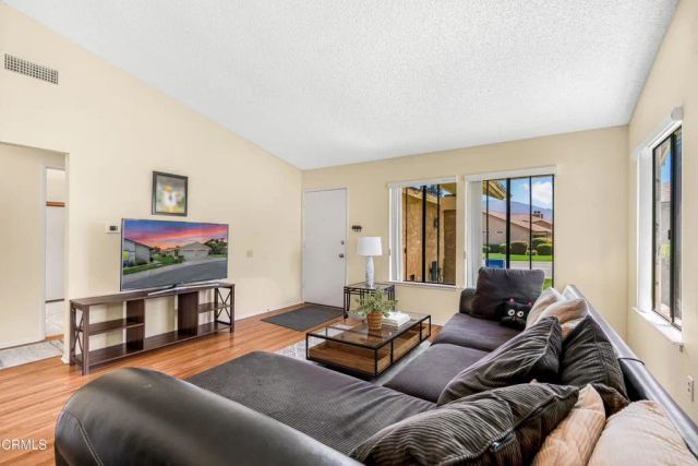 34137 Village 34, Camarillo, CA 93012