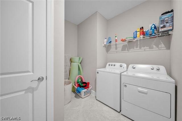 19649 Aqua View LN, Fort Myers, FL 33913