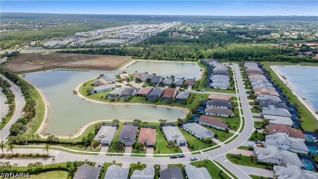 19649 Aqua View LN, Fort Myers, FL 33913