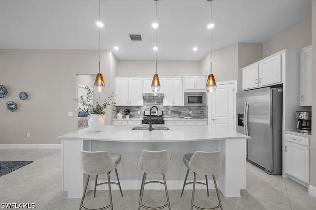 19649 Aqua View LN, Fort Myers, FL 33913