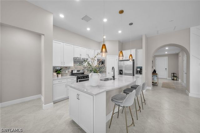 19649 Aqua View LN, Fort Myers, FL 33913