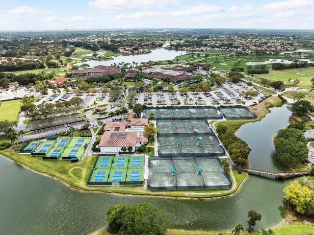 61 Edinburgh Drive, Palm Beach Gardens, FL 33418