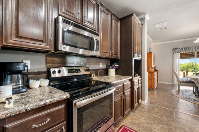 737 Bunk House Drive, Venus, TX 76084