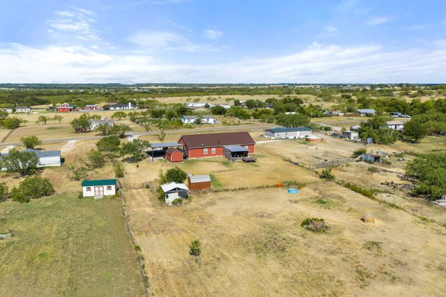 737 Bunk House Drive, Venus, TX 76084
