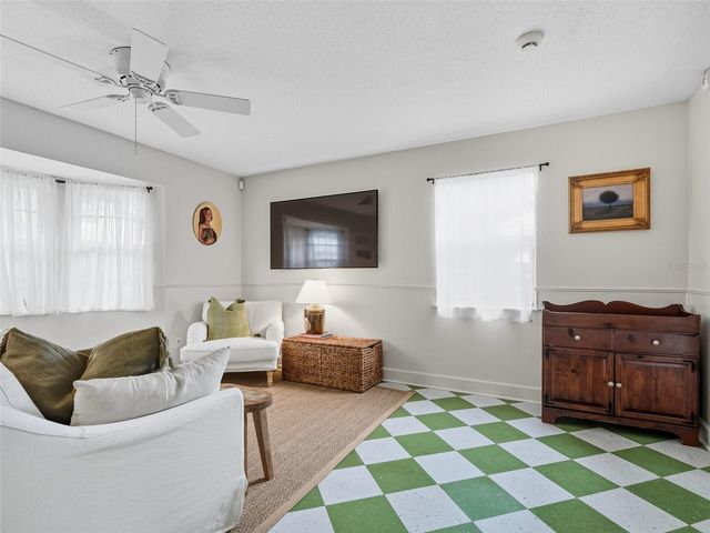 513 BALL STREET, New Smyrna Beach, FL 32168