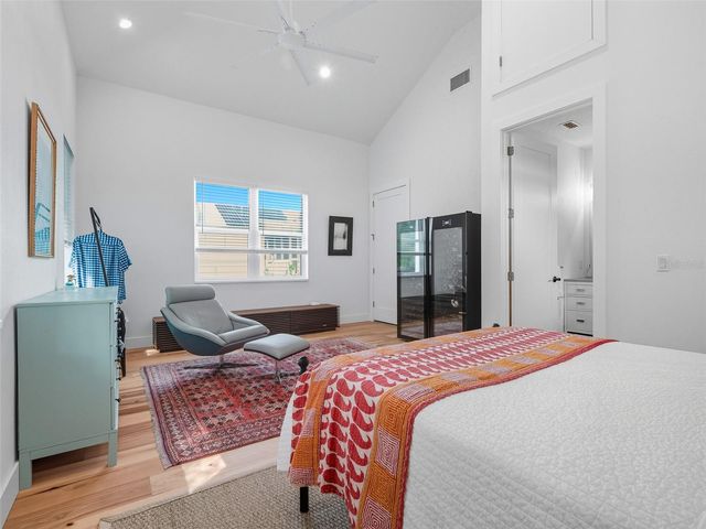 513 BALL STREET, New Smyrna Beach, FL 32168