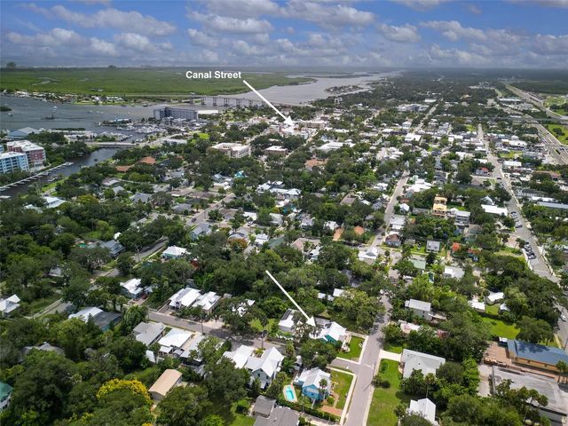 513 BALL STREET, New Smyrna Beach, FL 32168