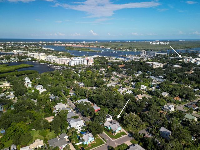 513 BALL STREET, New Smyrna Beach, FL 32168