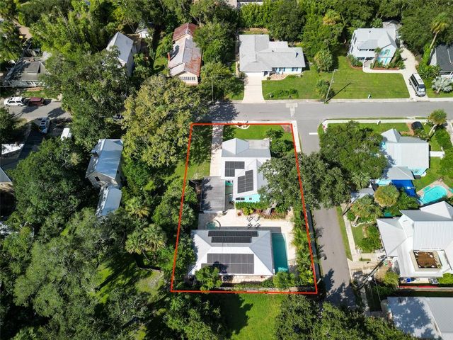 513 BALL STREET, New Smyrna Beach, FL 32168
