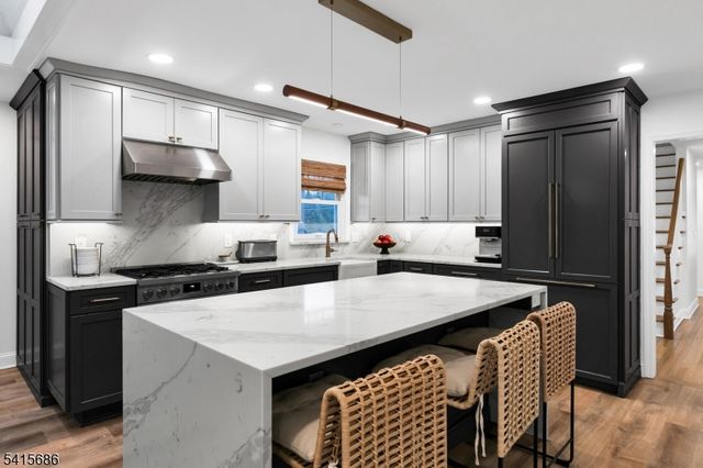 24 Wharton Way, Bernards Twp., NJ 07920