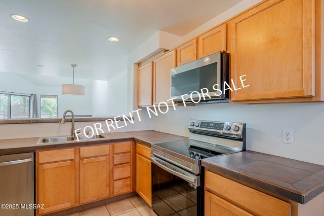5675 N Camino Esplendora Apt 5226, Tucson, AZ 85718
