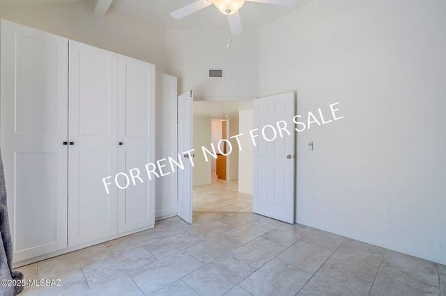 5675 N Camino Esplendora Apt 5226, Tucson, AZ 85718