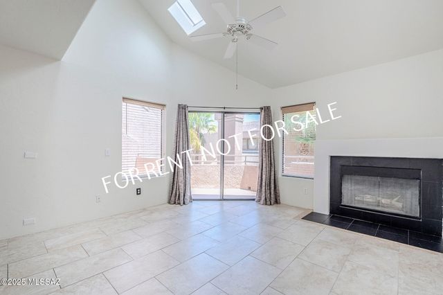5675 N Camino Esplendora Apt 5226, Tucson, AZ 85718